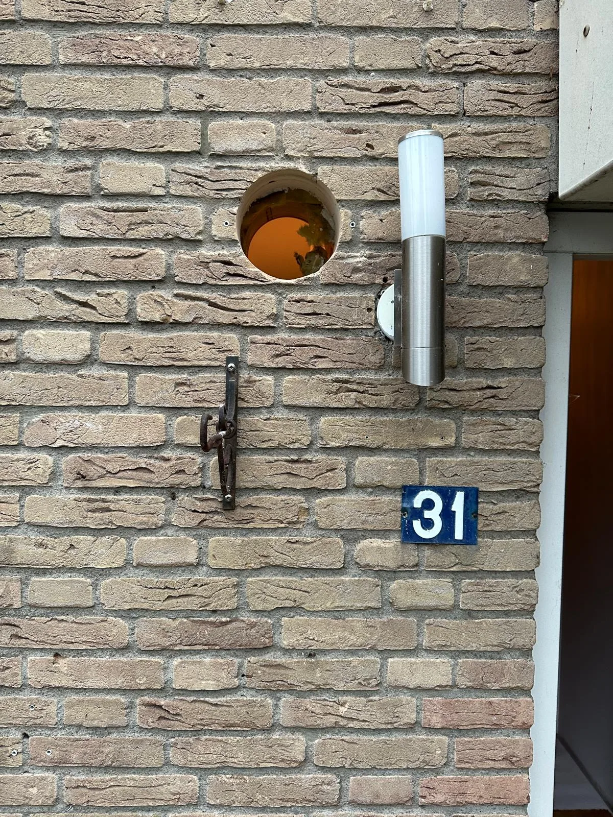 Afzuigkap gat boren Nederweert -- kernboring 150mm in buitenmuur
