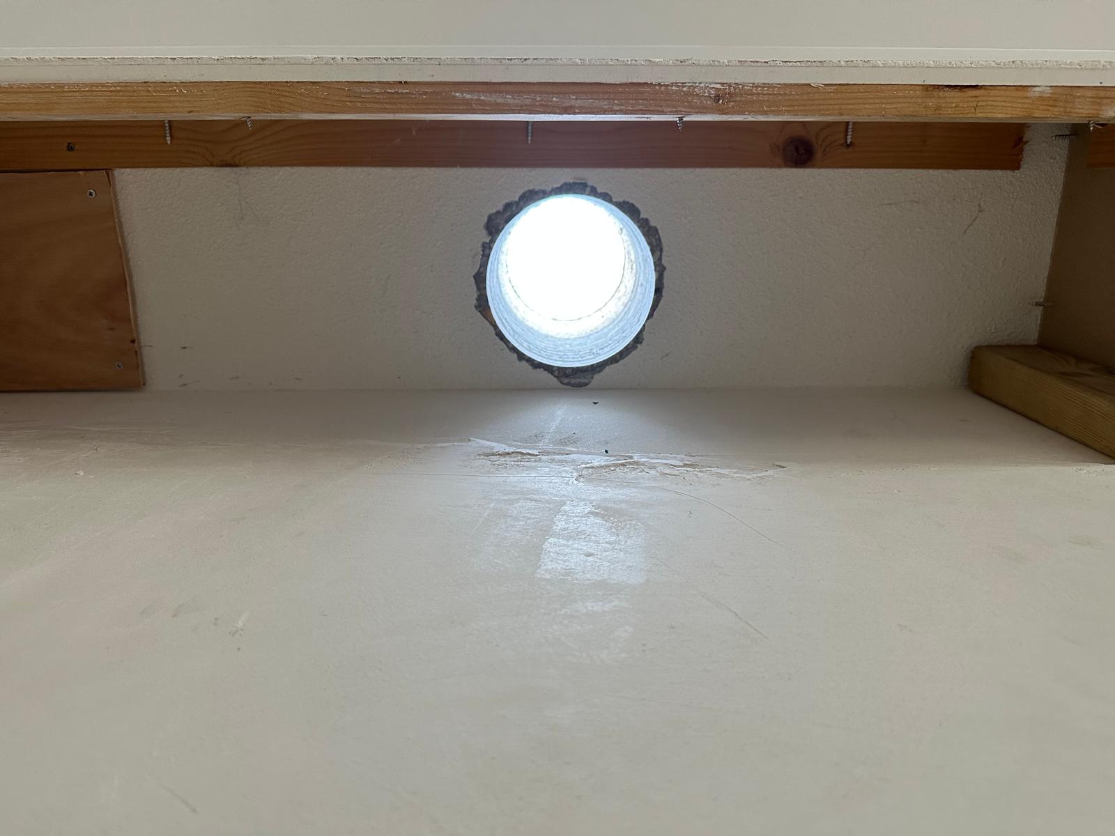Nette doorboring met lichtinval — stofarm geboord