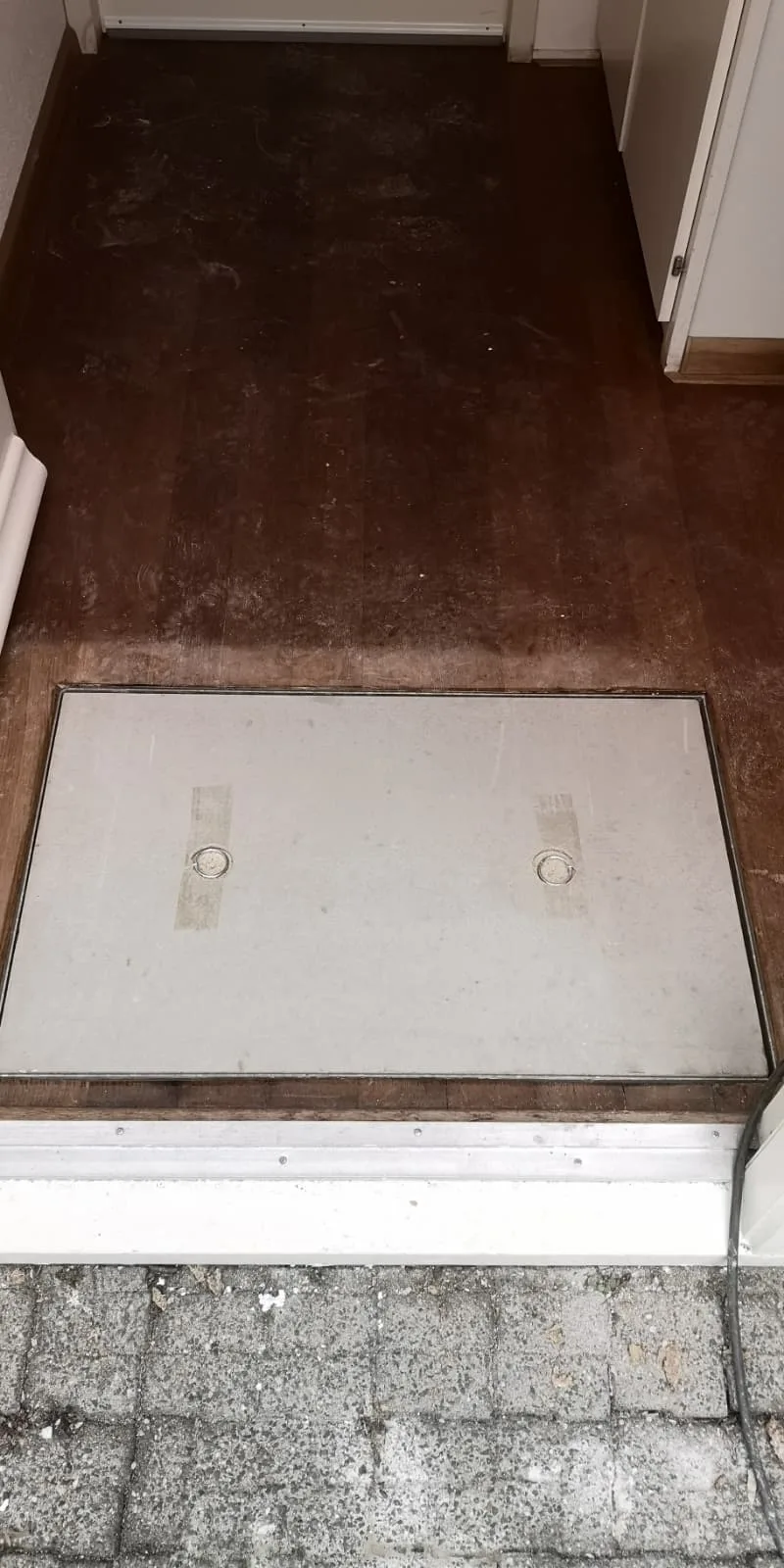 Kruipluik zagen Nederweert -- diamantzaag in tegelvloer