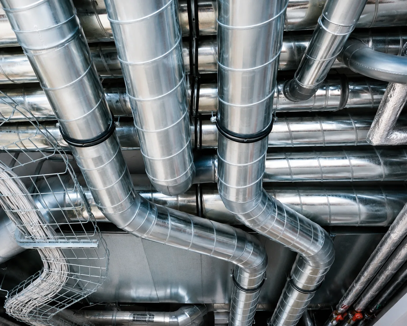 Ventilatieschacht: doorvoeren laten boren